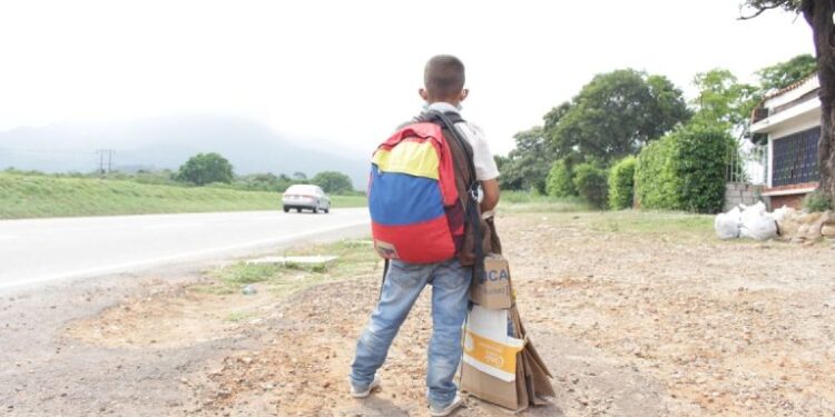 Educación y xenofobia, un desafío para la niñez migrante venezolana en Suramérica