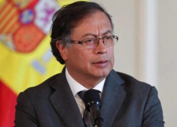 Presidente Petro cuestiona la inhabilitación contra María Corina Machado