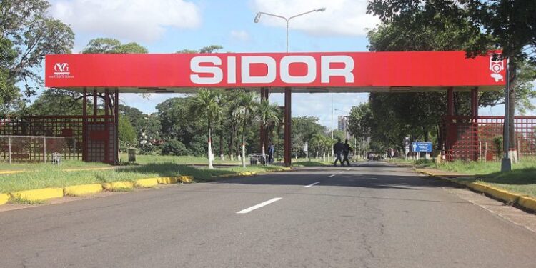 Abogado denuncia la detención de dos sindicalistas tras protestas en Sidor
