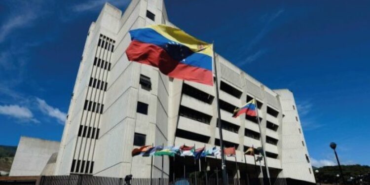Un grupo de politólogos de Carabobo rechaza las inhabilitaciones políticas e instan a la CGR a suspenderlas