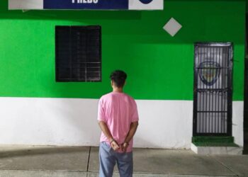 Un joven de 18 años abusó sexualmente de dos mujeres; aprehendido por funcionarios de Polivalencia