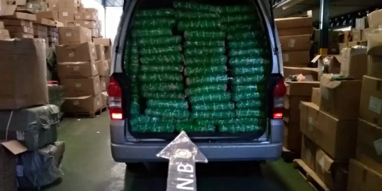 Incautados más de 4 mil bultos de pañales para bebé vencidos que eran distribuidos en Carabobo