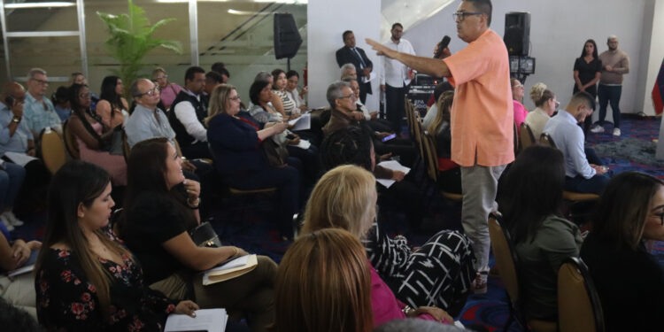 Realizaron jornada de difusión de la Ley Orgánica y Armonización de las Potestades Tributarias en Valencia