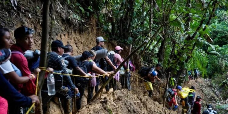Panamá superaría el récord histórico de migrantes que cruzan el Darién este mes de julio