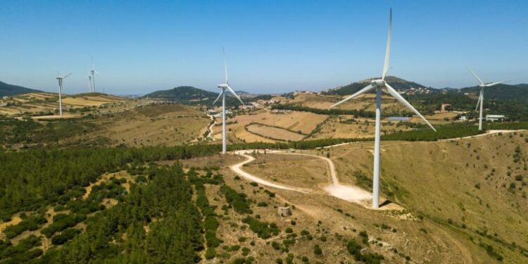 Expertos llaman a la integración energética de Latinoamérica y a impulsar las renovables