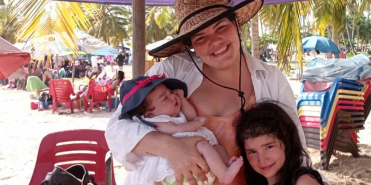 Servicio público: Apoyo a madre y sus dos hijas tras accidente de tránsito