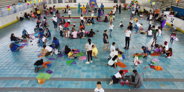 Concejal Elianne Atahue organizó el I Festival de Papagayos de Naguanagua