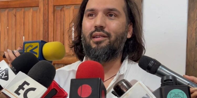 Durvelle: «Incremento del gasoil fue para el sector industrial»