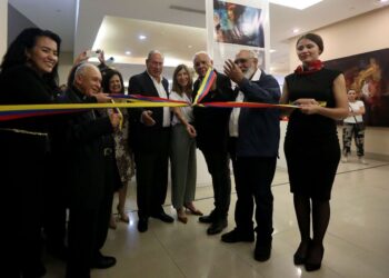 Inaugurada la muestra “El Cauce de la Memoria” de José Coronel en Hesperia WTC Valencia