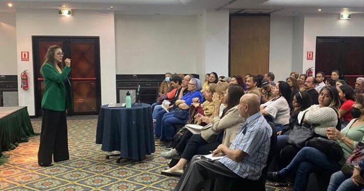 Martes de Conferencia de Mariela Arteaga cumple 6 años