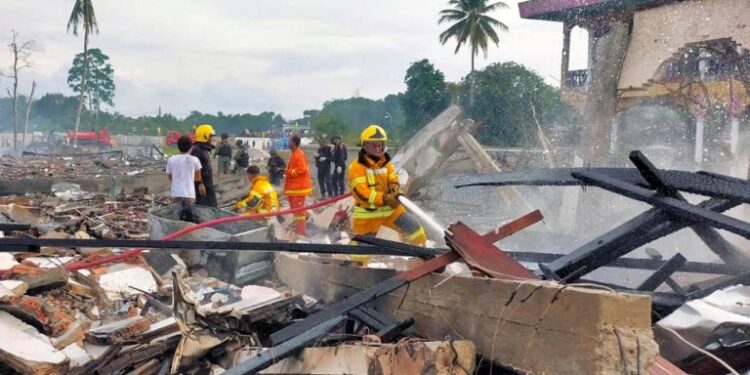 Al menos nueve muertos dejó explosión en un almacén de fuegos artificiales en Tailandia