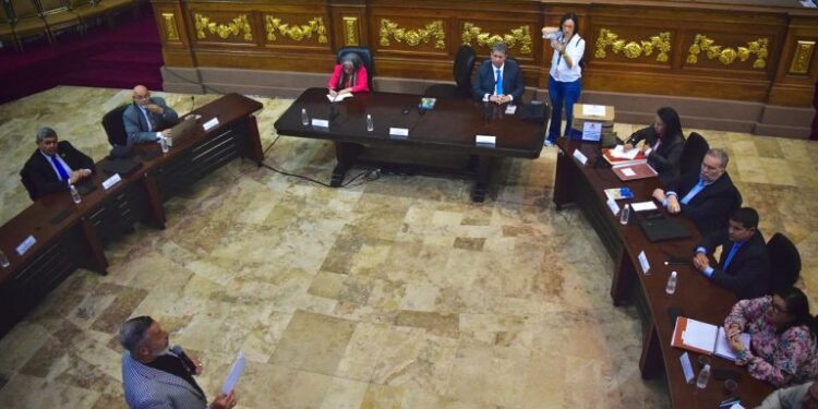 AN amplía el tiempo de postulaciones para rectores del CNE: Súmate pide excluir a aspirantes con vínculos políticos