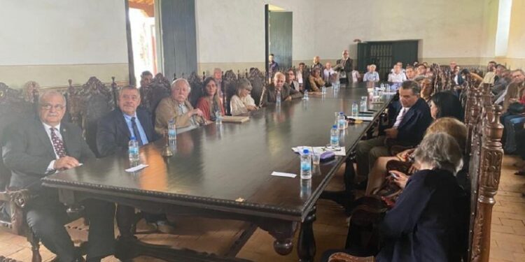 Historiadores compartieron sus nuevas visiones en torno al general José Antonio Páez