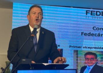 Adán Celis al jurar como nuevo presidente de Fedecámaras: «seguiremos tendiendo puentes» (video)