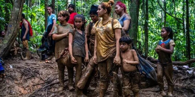 Aumenta 445 % migración de menores en la selva del Darién, entre ellos venezolanos