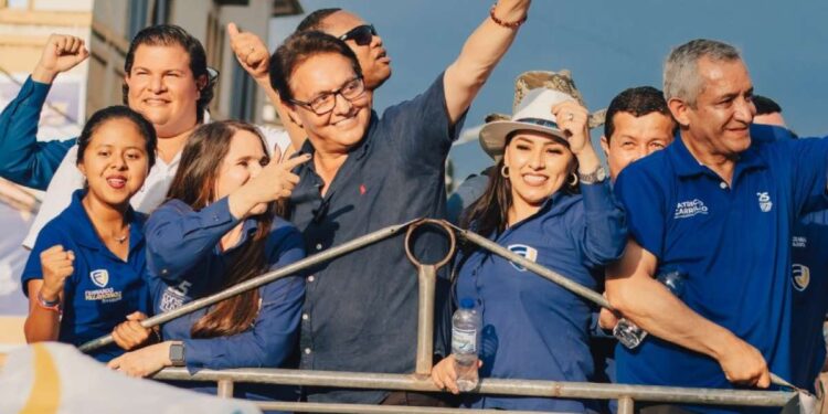 Asesinan a candidato presidencial ecuatoriano Fernando Villavicencio tras un ataque armado