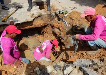 Alcaldía de Naguanagua e Hidrocentro repararon bote de aguas blancas en urbanización Las Quintas II