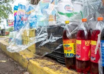 El contrabando pone en riesgo de cierre a fabricantes venezolanos de bebidas