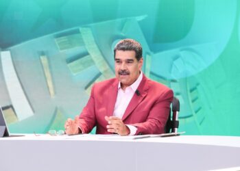 Maduro ordena reestructurar los medios públicos «para ponerlos al servicio de las mayorías»