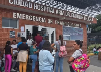 Adulto mayor que fue arrollado por autobusero en Av. Las Ferias en Valencia sigue grave