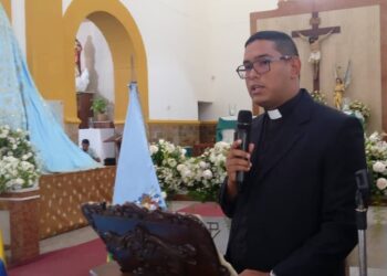 Presbítero Froilan Medina en sesión del Concejo Municipal de Naguanagua: “Nos urge volver a la familia”