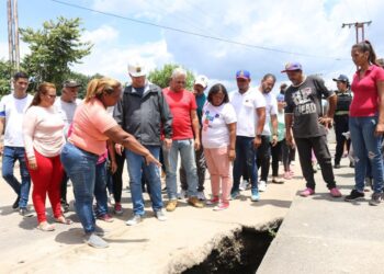 Alcaldía de Valencia realiza trabajos de rehabilitación integral en el puente de Boca de Río