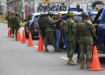 Más de 100 mil funcionarios integrarán operativo de seguridad de las elecciones en Ecuador