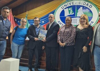 El Concejo Municipal de San Diego y la Universidad Arturo Michelena firman convenio para beneficio de ambas instituciones