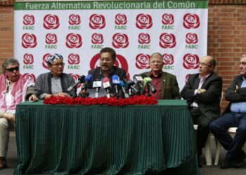 Canciller colombiano, Álvaro Leyva, confirma que alias «Iván Márquez» está vivo