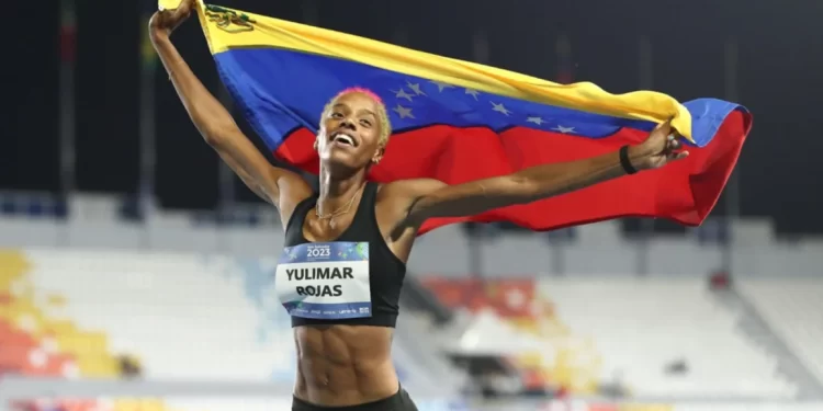 Yulimar Rojas logra su tercer Diamante; luego retó a Chase Ealey a jugar tenis de mesa