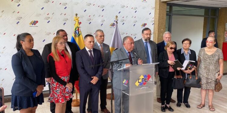 Comisión Nacional de Primaria y CNE acordaron instalar comisión técnica mixta