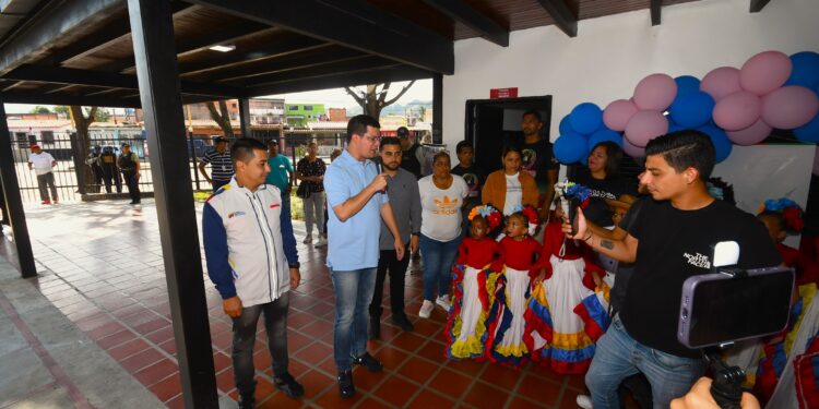 Alcalde Fuenmayor inauguró Centro Comunitario Multifuncional en Bella Florida
