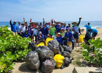 Más de 2.400 kilos de desechos sólidos recolectaron trabajadores de Empresas Polar en el Día Mundial de las Playas 2023