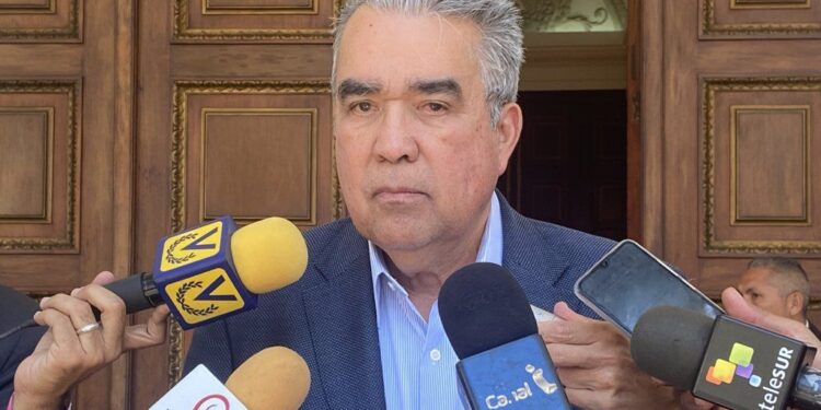 Luis Eduardo Martínez: Estamos obligados a defender el Esequibo