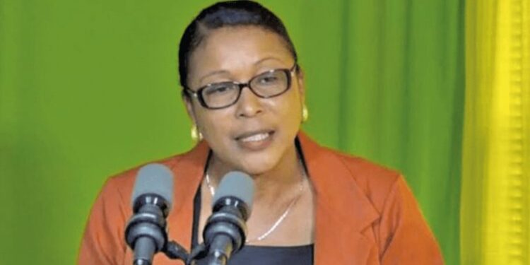 Dominica elige a Sylvanie Burton como primera mujer e indígena jefa de Estado