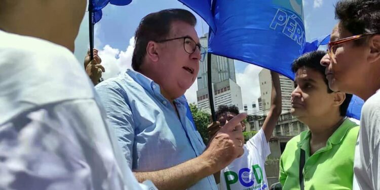 Pérez Vivas ante riesgo del año escolar: “Debemos priorizar a los maestros”