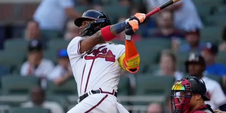 Acuña Jr. es el primer jugador en la historia de MLB con 30 jonrones y 60 robos en una zafra