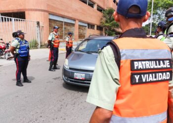Policía de Naguanagua continúa campaña de concienciación vial dirigida a motorizados y conductores