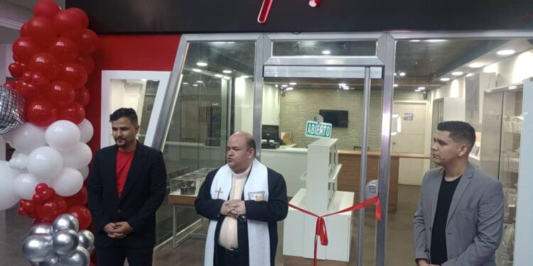 Inauguran FIX: nueva tienda especializada en servicios Apple en Naguanagua