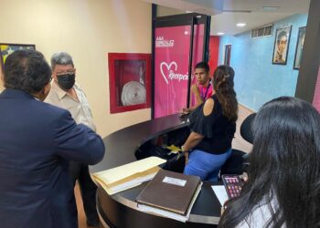 Vecinos de Villas El Encanto piden a la Alcaldía de Naguanagua demoler la construcción de centro comercial que viola variables urbanas