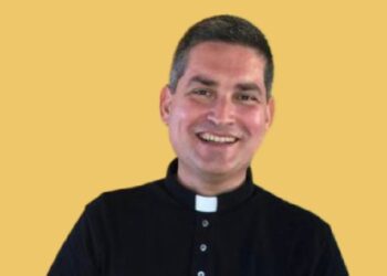 El papa nombra al monseñor venezolano Javier Domingo Fernández González nuevo jefe de protocolo