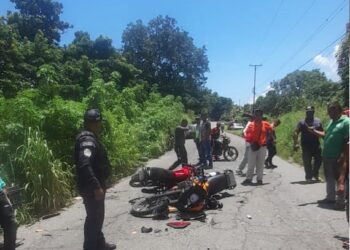 Un funcionario de Policarabobo y dos personas más resultaron lesionados en accidente de motos