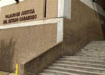 Tribunal difiere audiencia preliminar del caso de violencia contra Naila Oballos