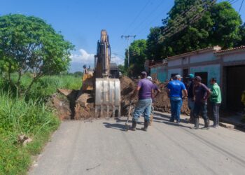 Alcaldía de Guacara avanza con la rehabilitación de la red de aguas servidas en comunidades del sur en trabajo conjunto con Hidrocentro