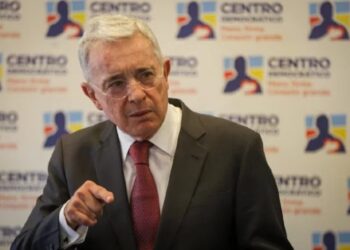 Uribe sobre caso que puede llevarlo a juicio:»No hay un solo elemento de prueba» contra mí