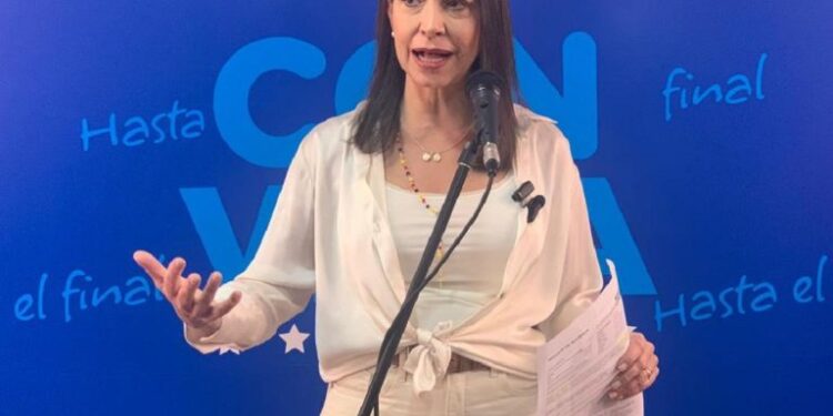 María Corina Machado consigue una sólida delantera en las Primarias con 26,06% de los votos escrutados