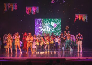 Más de 600 estudiantes valencianos disfrutaron del Programa «La Escuela va al Teatro” dentro del Plan Cultural Comunitario
