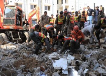 Los muertos en ataques en Pakistán suben a 60 mientras surgen acusaciones contra la India