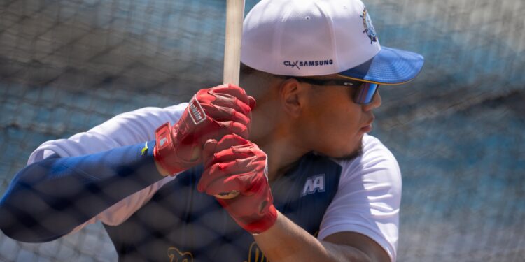 Bericoto, Castellano y Cuadrado se unieron al Magallanes