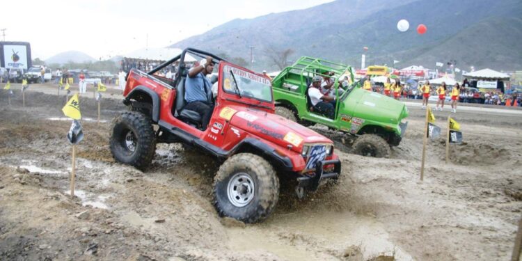 Pilotos internacionales llegan a la pista 4×4 del Off Road Festival
